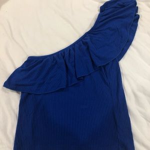 Blue fitted shirt